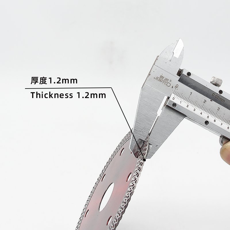 105mm Transparent Red Mesh Rim Ceramic Blade